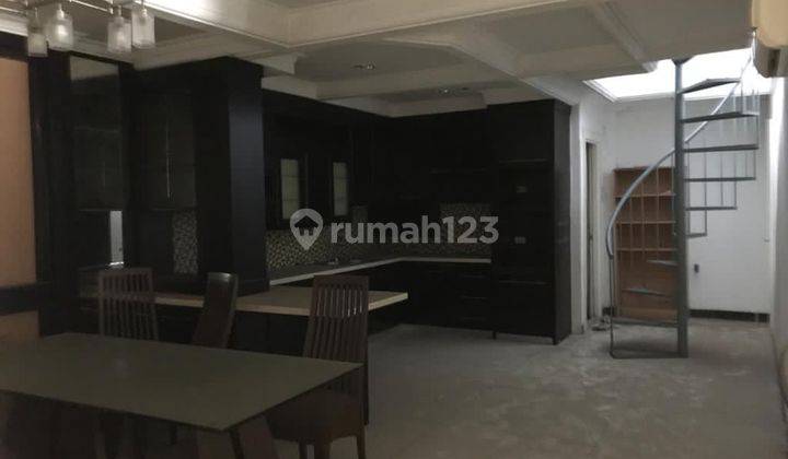 Rumah Hoek 2 Lantai di Pluit Karang Indah 1