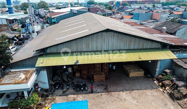 Warehouse in Tipar Cakung - Land Area 4,300 M2