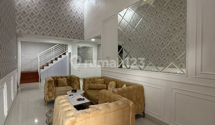 Jual Rumah Lebar 8M Jl.flamboyan Area Setiabudi