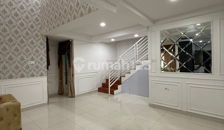 Jual Rumah Lebar 8M Jl.flamboyan Area Setiabudi 2