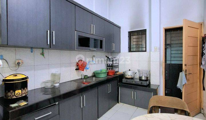 Dijual Rumah 2.5lantai Area Sekip Medan - Petisah 1