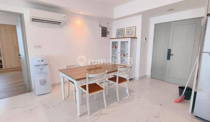 Di Jual Apartemen Manhattan Full Furnished 2