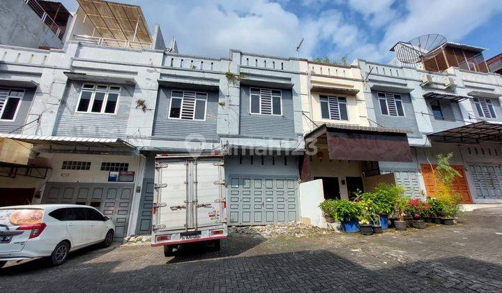 Dijual Rumah di Komplek Katamso Vista 
Jl katamso siap huni SHM hadap selatan 1