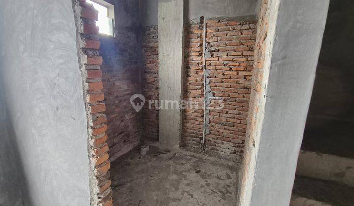 Dijual ruko 3 yg lantai di Jl tangguk bongkar kondisi kosong SHM hadap selatan 2