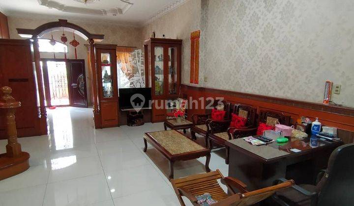 Di Jual Villa Mewah Di Jalan Amir Hamzah 2