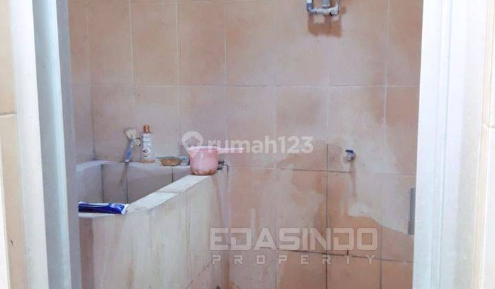 Rumah Tengah Kota Ponorogo Pinggir Jalan 10