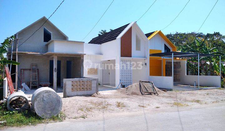 Rumah Skandinavian Ponorogo Lahan Jumbo
