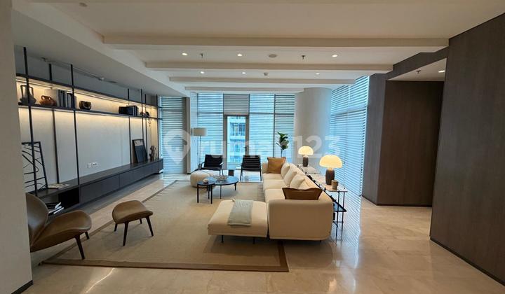 For Sale Luxury Apartment Verde Two, 4 BR Furnished