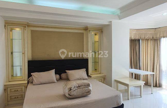 Condominium Taman Anggrek 3 BR Furnished Bagus