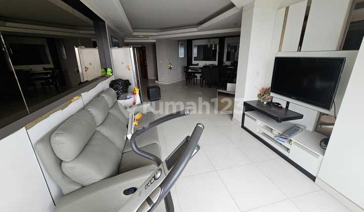 Disewakan Condominium Taman Anggrek 3 Br, Siap Huni 2