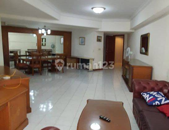 Condominium Taman Anggrek 3 BR Semi Furnished Bagus 1