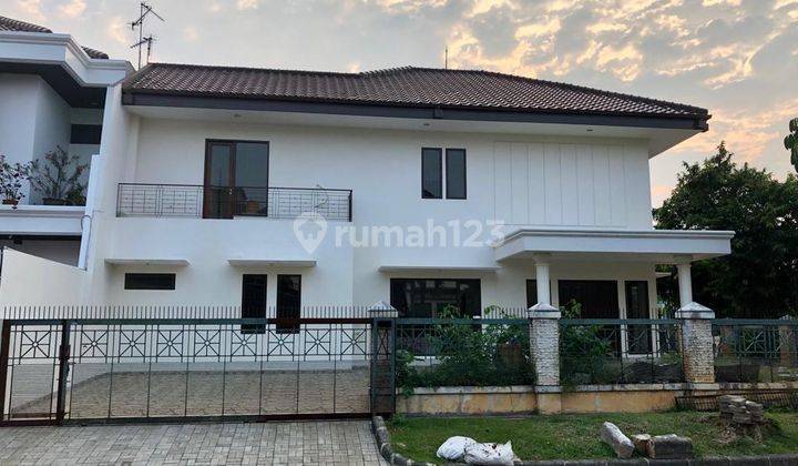 Rumah 2 Lantai Bagus Unfurnished SHM di Mega Kebon Jeruk 1