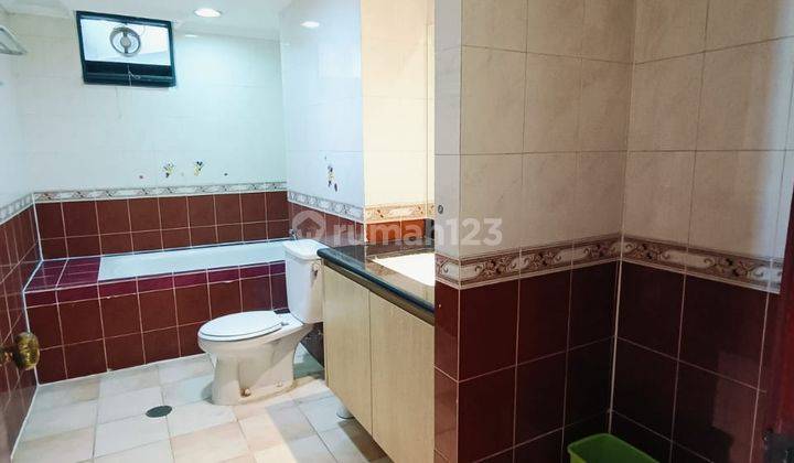 Apartement Condominium Taman Anggrek 3 BR Furnished  2