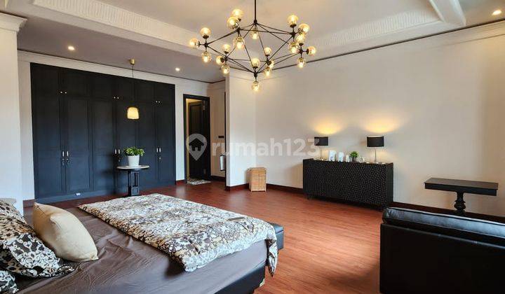 Rumah 2 Lantai Baru Semi Furnished SHM di Kemang, Jakarta Selatan 2