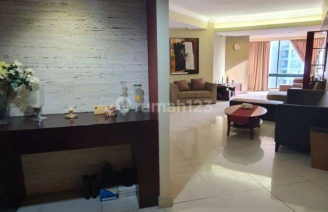 Condominium Taman Anggrek 3 BR Furnished Bagus