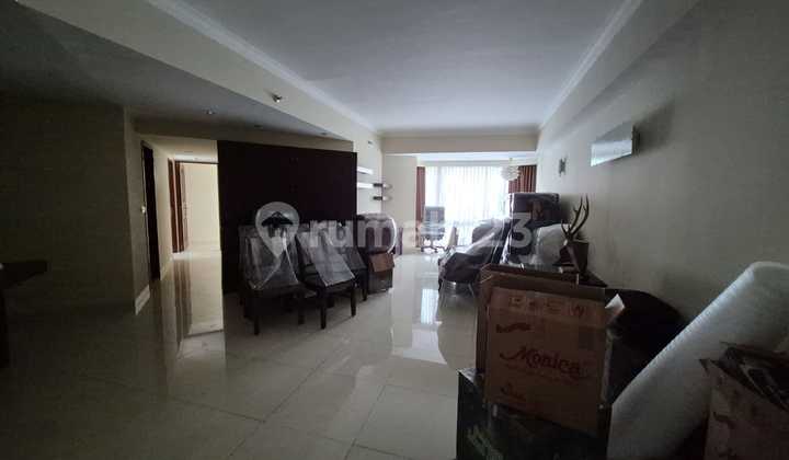 Dijual Condominium Taman Anggrek 3 Br + 2 Bath