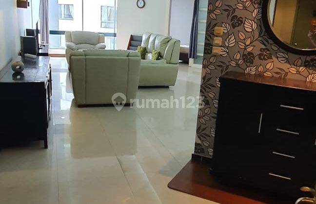 Condominium Taman Anggrek 3 BR Furnished Bagus