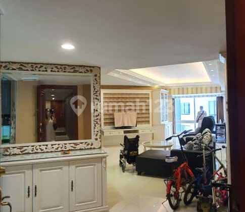 Dijual Condominium Taman Anggrek, unit luas dan rapih siap huni Dijual Condominium Taman Anggrek, unit luas dan rapih siap huni