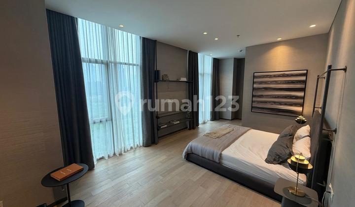 Dijual Apartment Mewah Verde Two, 4 BR Furnished