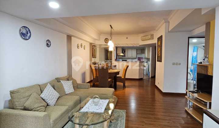 Dijual Condominium Taman Anggrek 2BR Furnished