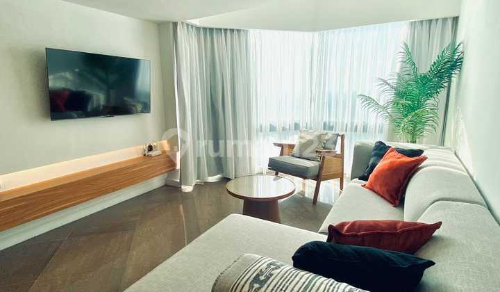 Taman Anggrek Condominium Ready to Live, Excellent Renovation and Comfortable.