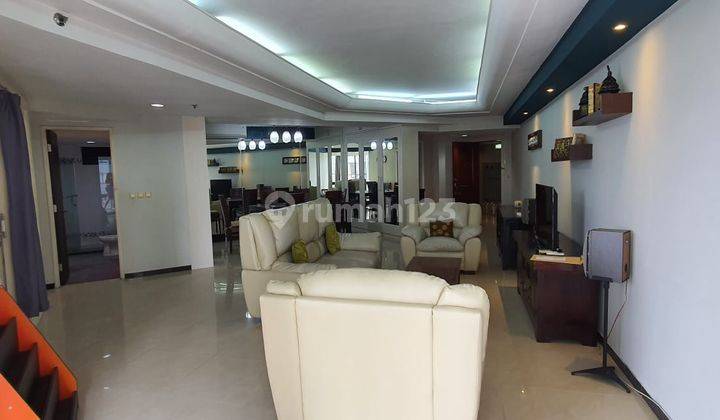 Condominium Taman Anggrek 3 BR Furnished Bagus