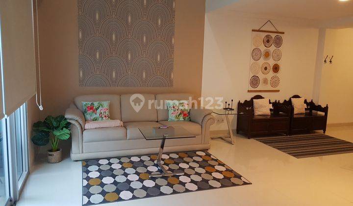 Neo SOHO 1 BR Furnished Bagus 2