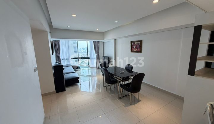 Siap Huni, Condominium Taman Anggrek 2 Bedroom. Rapih dan Nyaman.