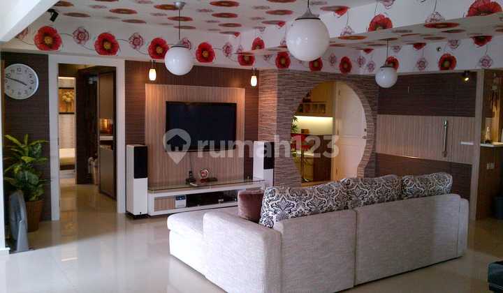 Dijual Condominium Taman Anggrek, Unit combine sangat luas dan nyaman.