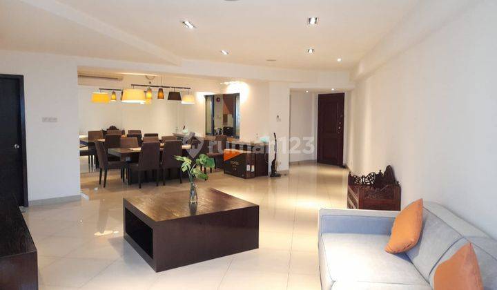 Condominium Taman Anggrek 3 BR Furnished Bagus