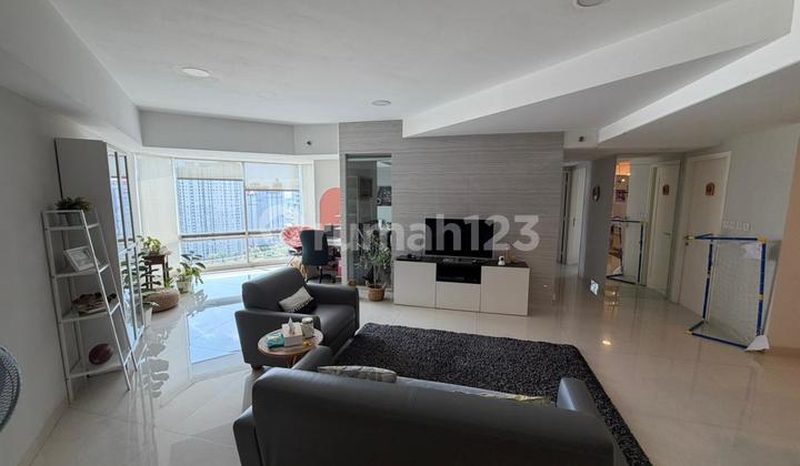 Dijual Condominium Taman Anggrek, Renovasi Baru Sangat Bagus Dijual Condominium Taman Anggrek, Renovasi Baru Sangat Bagus