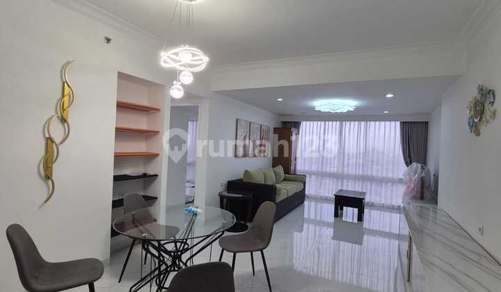 Disewakan Condominium Taman Anggrek 2 Br, Tipe Hook 2