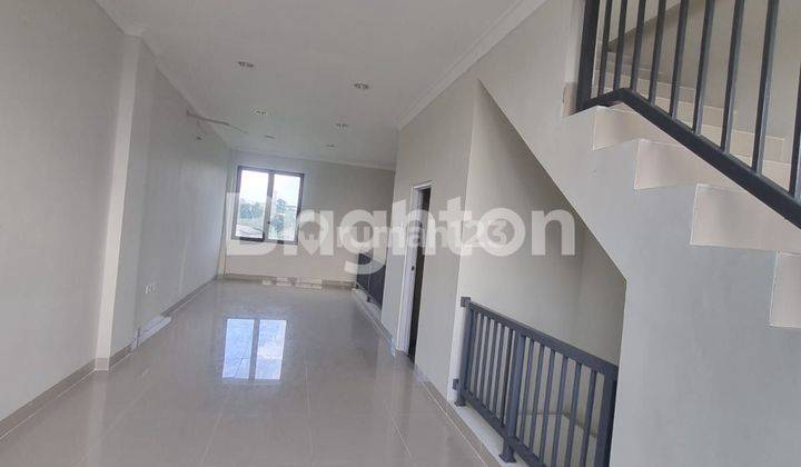 Ruko Komersial 3 Lantai Dekat Mall Living 2