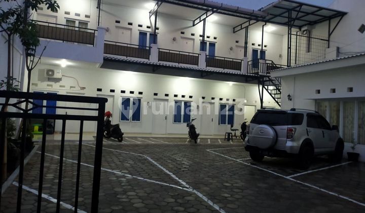 Kost for Sale in East Ciputat, 10 Bedrooms, Affordable