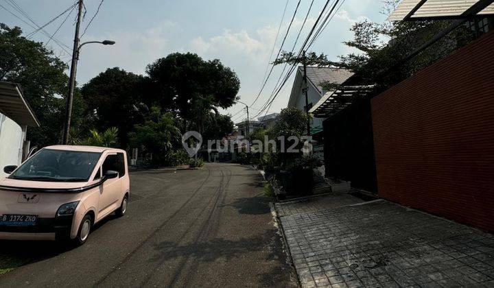 Rumah di sewakan di kebayoran baru bagus full furnished 2