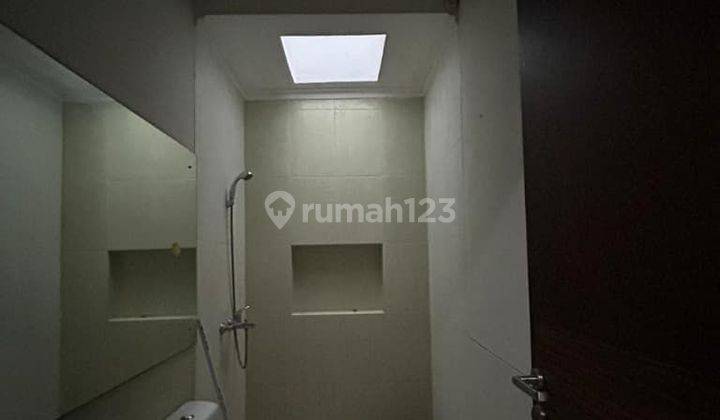 Rumah di jual murah di Jl ampera Kemang
Eksklusif dalam Townhouse, Siap Huni, Asri
 2