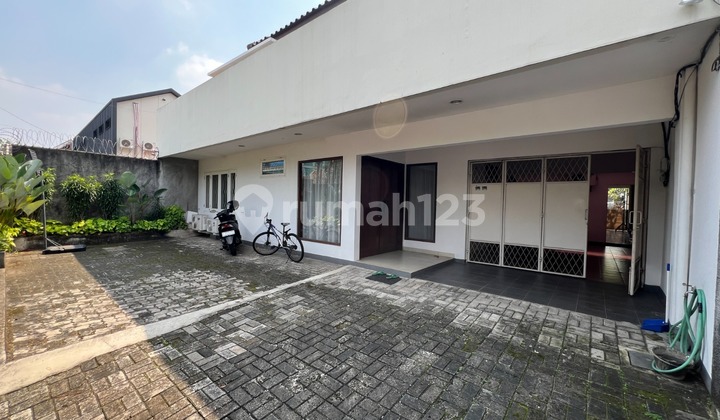 For Sale/Lease Well-Maintained Ethnic House in Cipete Area For Sale/Lease Well-Maintained Ethnic House in Cipete Area