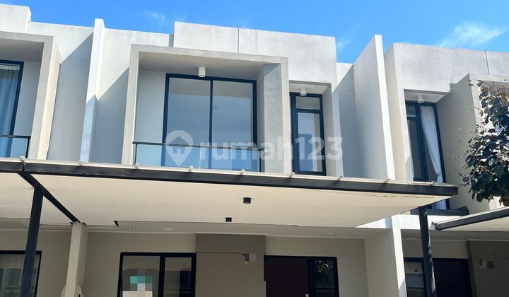 Disewakan Murah Rumah Pik Milenial 6X12,5 3Br Kosongan