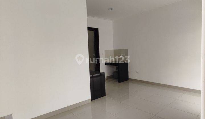 Disewakan murah Rumah PIK 6x10 2BR ada 3AC 2