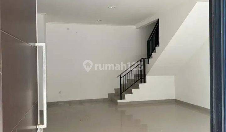 Disewakan murah Rumah PIK Milenial 8x12,5 3BR termurah 2