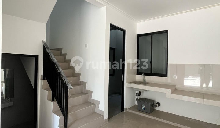 Disewakan Murah Rumah Pik Milenial 6X12,5 3Br Kosongan 2