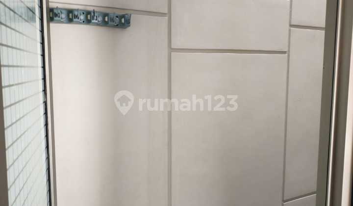 Disewakan Murah Rumah Pik2 4,5X10 2Br Ada Ac 1 & Full Gorden 2