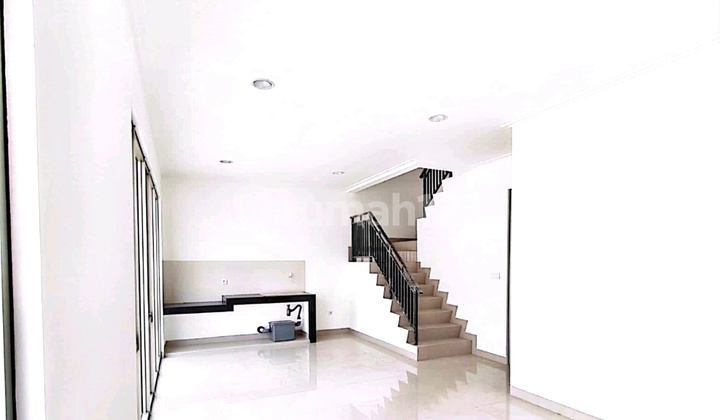 Dijual Rumah Mewah Pik 8X10 3Br Kosongan bisa KPR