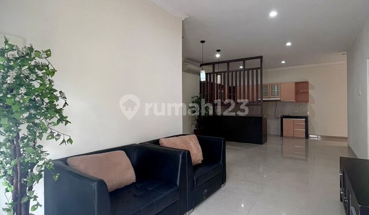 Disewa Murah Rumah Mewah Pik 8X15 3+1Br Semi Furnish