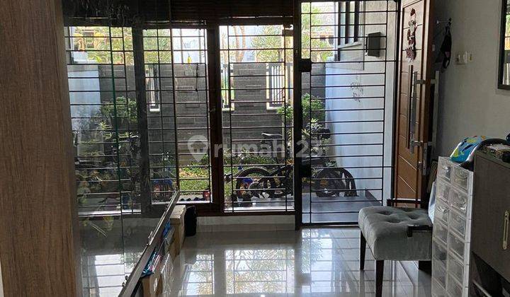 Rumah Semi Furnished Siap Huni di Taman Holis Indah Bandung 2