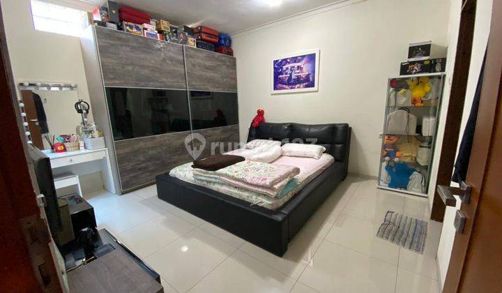 Rumah Semi Furnished Siap Huni di Taman Holis Indah Bandung 1