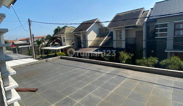 Rumah 2 Lantai Terawat di Maltra Residence, Bandung 5