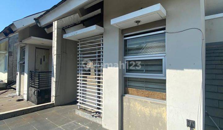 Rumah 2 Lantai Terawat di Maltra Residence, Bandung 11