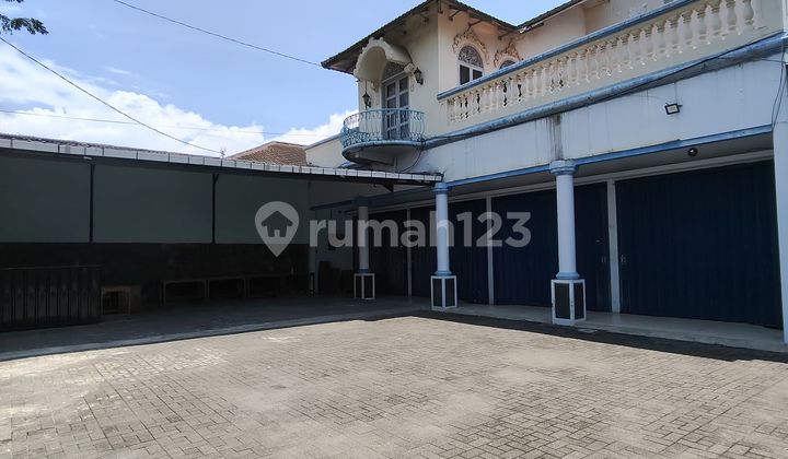 Large Road Business Space Dr. Cipto Suitable for Hotels and Showrooms 1