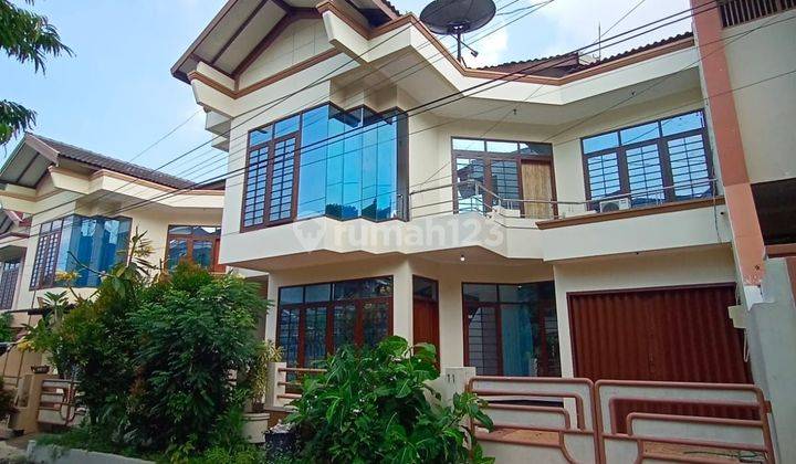 Rumah di Bukit tanjung 2 Lantai Bagus Furnished 5 Langkah ke Undip tinggal bawa koper 1